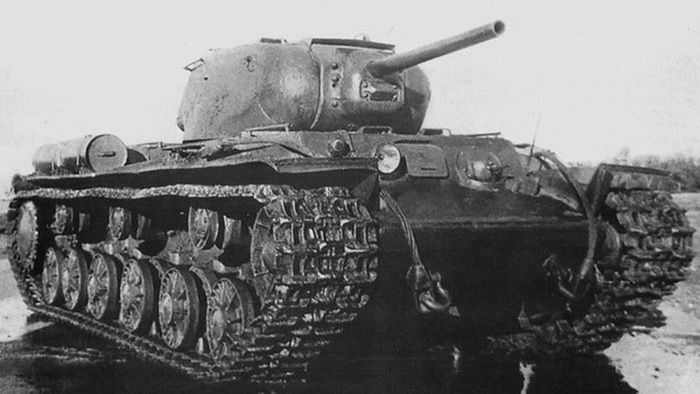Легендарный подвиг советских танкистов (6 фото) Легендарный подвиг советских танкистов (6 фото)