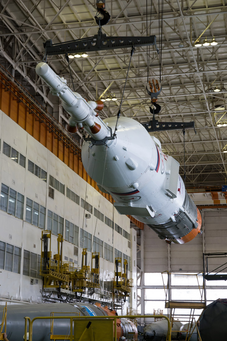 Старт космического корабля «Союз ТМА-13М» Старт космического корабля «Союз ТМА-13М»