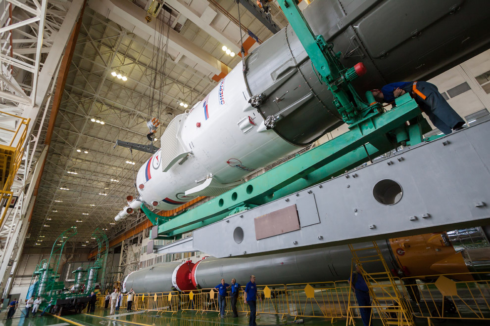 Старт космического корабля «Союз ТМА-13М» Старт космического корабля «Союз ТМА-13М»