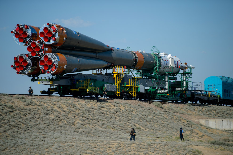 Старт космического корабля «Союз ТМА-13М» Старт космического корабля «Союз ТМА-13М»