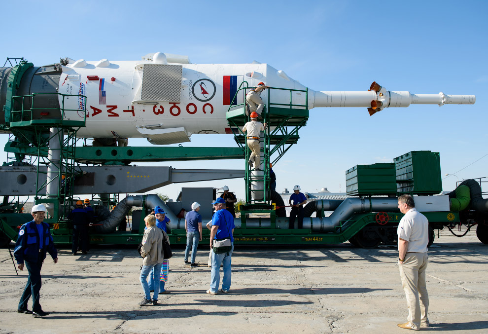 Старт космического корабля «Союз ТМА-13М» Старт космического корабля «Союз ТМА-13М»