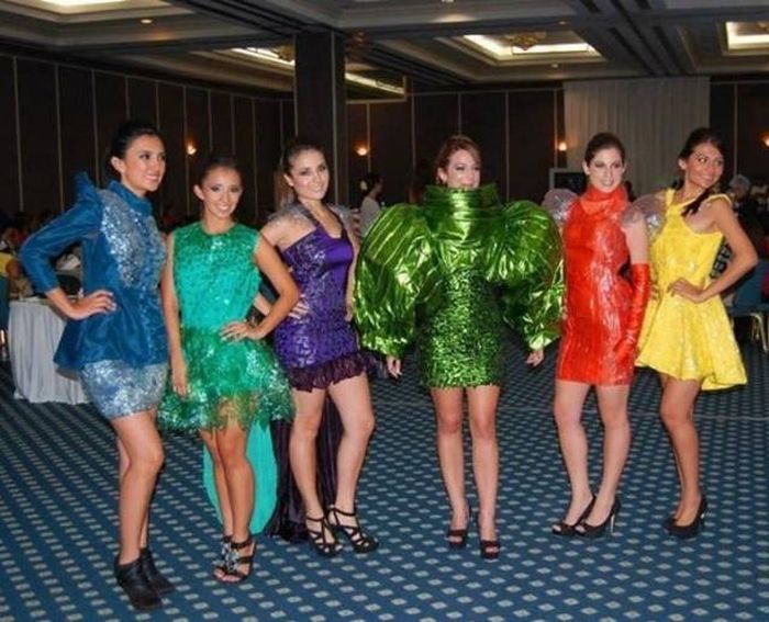 Странная современная мода