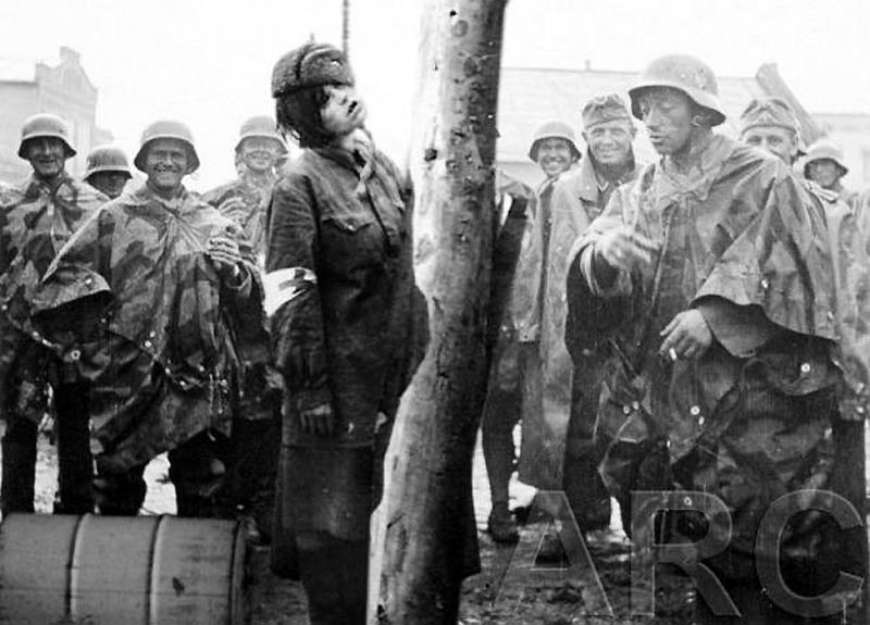 Фотомонтаж как инструмент пропаганды в ВОВ (25 фото) Фотомонтаж как инструмент пропаганды в ВОВ (25 фото)