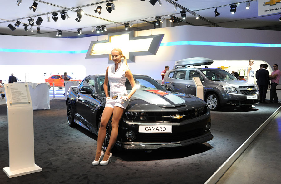 Московский международный автосалон 2012 (90 фото) Московский международный автосалон 2012 (90 фото)