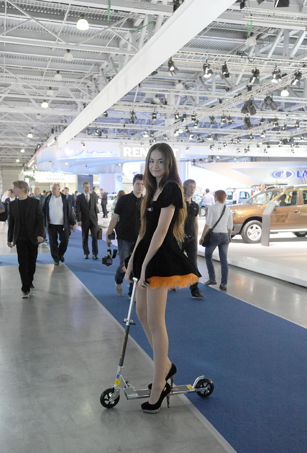 Московский международный автосалон 2012 (90 фото) Московский международный автосалон 2012 (90 фото)