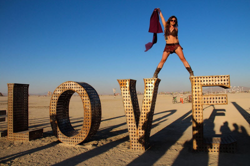 Первые фото с фестиваля Burning Man 2017 Первые фото с фестиваля Burning Man 2017