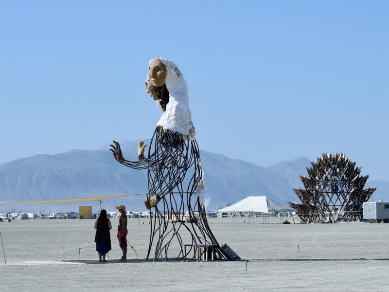 Первые фото с фестиваля Burning Man 2017 Первые фото с фестиваля Burning Man 2017