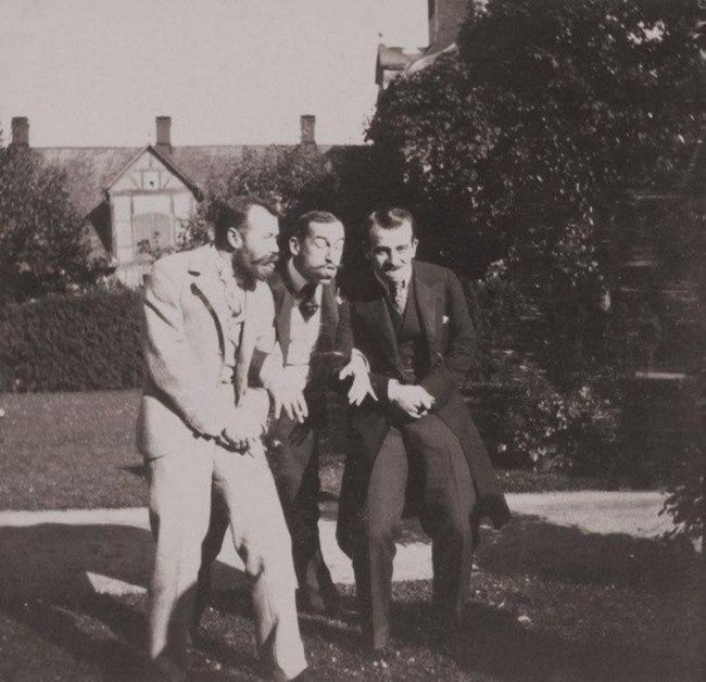 Редкие фотографии известных людей (33 фото) Редкие фотографии известных людей (33 фото)