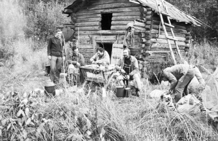 Как жили наши родители