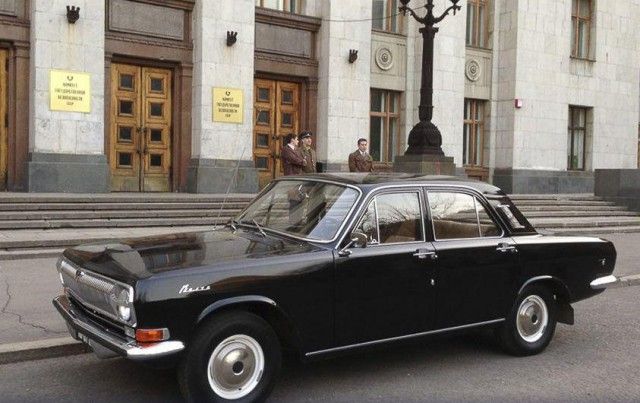 Спецавтомобили на службе КГБ Спецавтомобили на службе КГБ