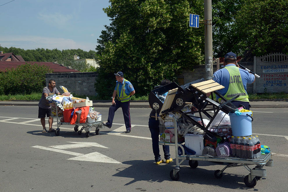 Мародеры из Донбасса Мародеры из Донбасса