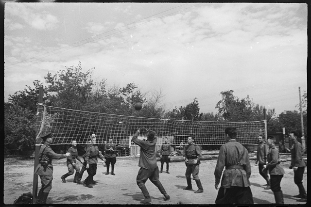 Архивные снимки Второй мировой войны, сделанные советским фотокорреспондентом Архивные снимки Второй мировой войны, сделанные советским фотокорреспондентом