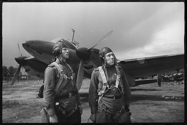 Архивные снимки Второй мировой войны, сделанные советским фотокорреспондентом Архивные снимки Второй мировой войны, сделанные советским фотокорреспондентом