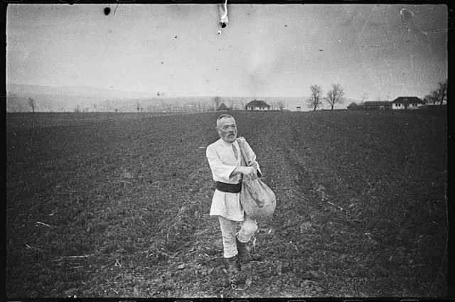 Архивные снимки Второй мировой войны, сделанные советским фотокорреспондентом Архивные снимки Второй мировой войны, сделанные советским фотокорреспондентом