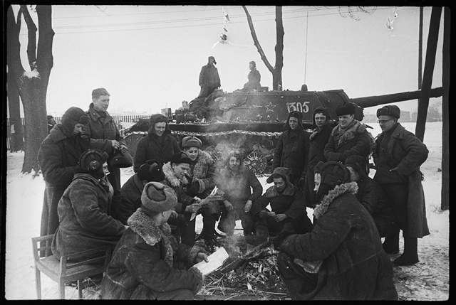 Архивные снимки Второй мировой войны, сделанные советским фотокорреспондентом Архивные снимки Второй мировой войны, сделанные советским фотокорреспондентом