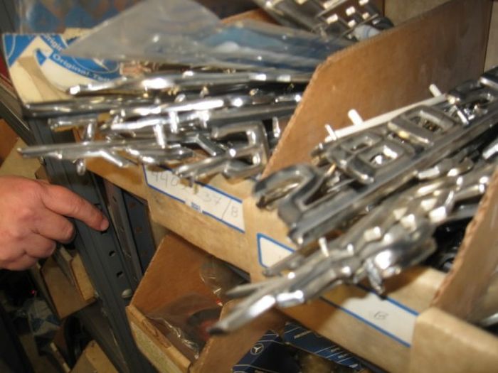 Забытый склад Mercedes-Benz AMG в Сан-Франциско