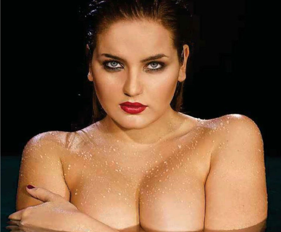 В рейтинг Maxim самых сексуальных женщин России попала модель plus-size — шикарная Евгения Подберёзкина