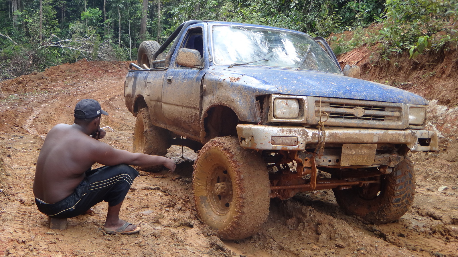 Российский геолог рассказал, как искал золото в джунглях Российский геолог рассказал, как искал золото в джунглях
