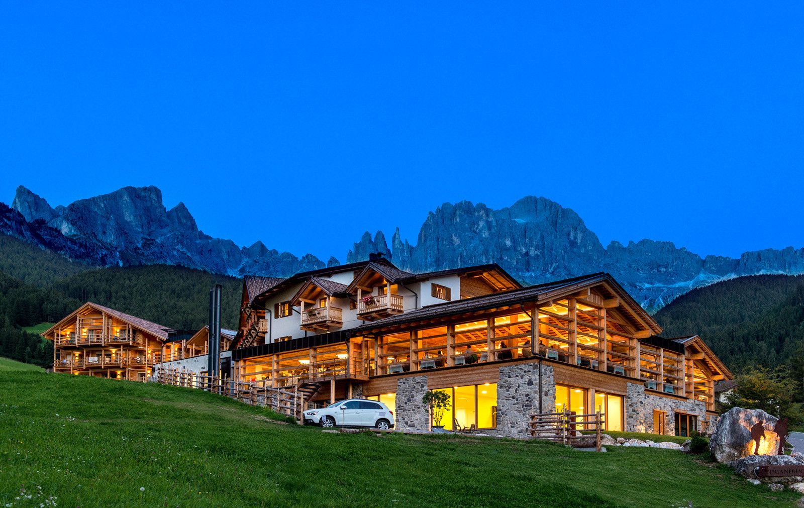 Отель на лоне Доломитовых Альп Отель на лоне Доломитовых Альп