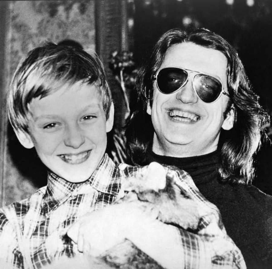 Ранние и непродолжительные браки советских знаменитостей Ранние и непродолжительные браки советских знаменитостей