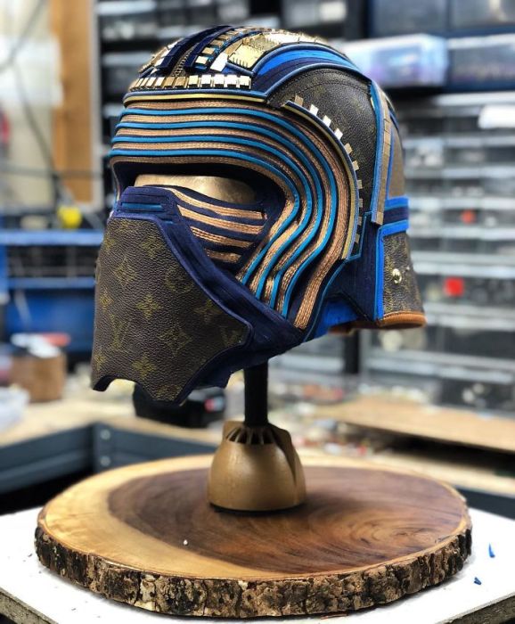 Персонажи «Звёздных войн» из старых сумок Louis Vuitton