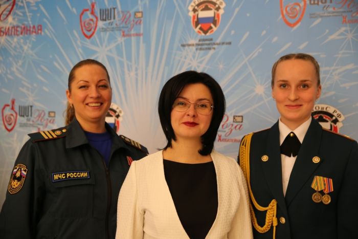 Прекрасная половина служащих МВД, МЧС и ФСИН