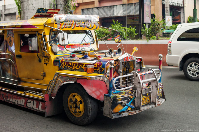 Яркие джипни филиппинцев Яркие джипни филиппинцев