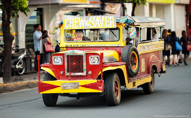 Яркие джипни филиппинцев Яркие джипни филиппинцев