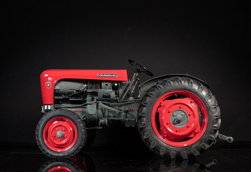 Прогулка по выставке ретромобилей в Париже