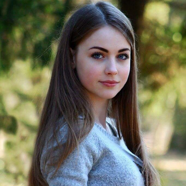 Милые девушки