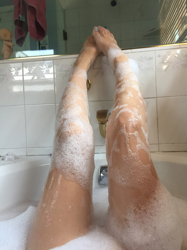 Девушки в ванной