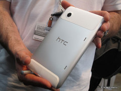 Первый взгляд на HTC Flyer: главная новинка MWC2011