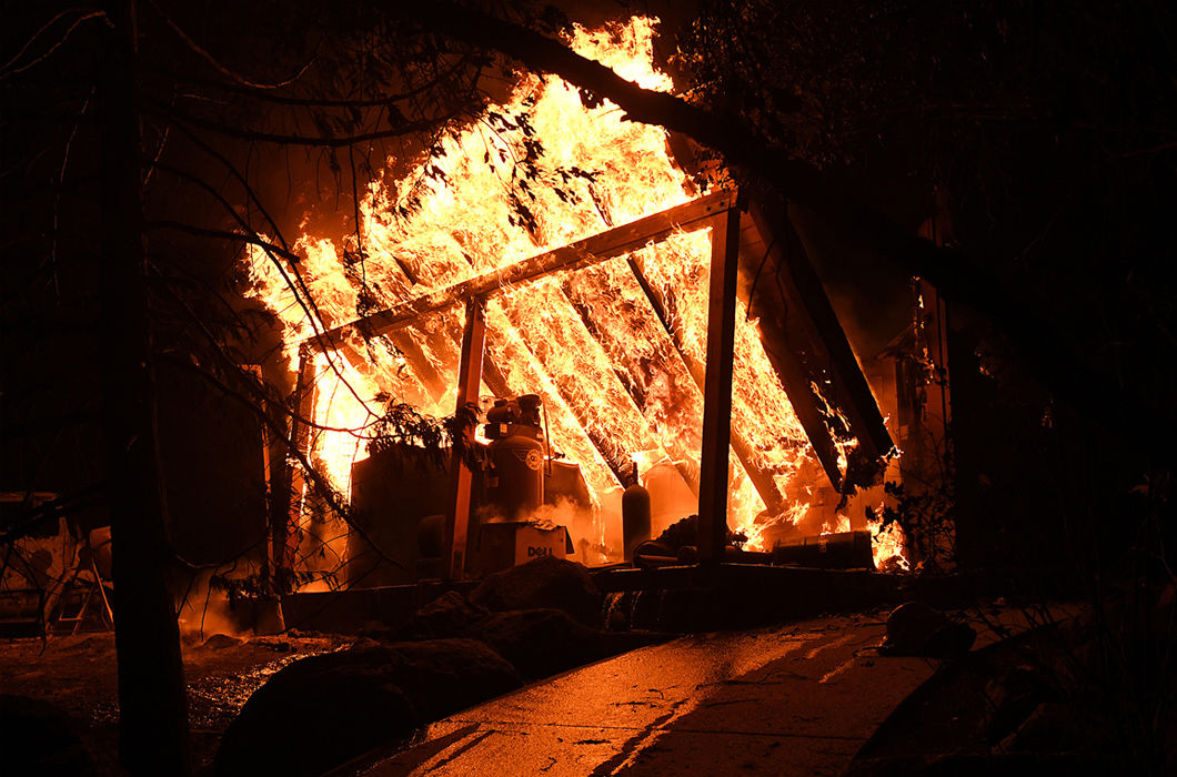 Разгул огненной стихии в США