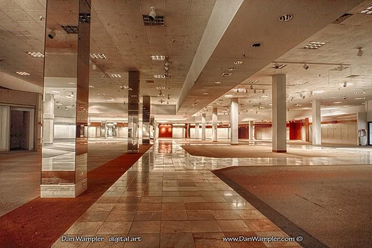 Путешествие по заброшенным мегамоллам США Путешествие по заброшенным мегамоллам США