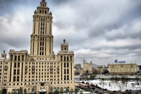 Равшан и Джамшуд сломали гостиницу в Москве (4 фото)