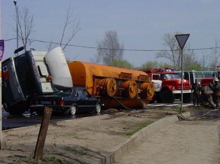 Интересная работа - грузовик водить