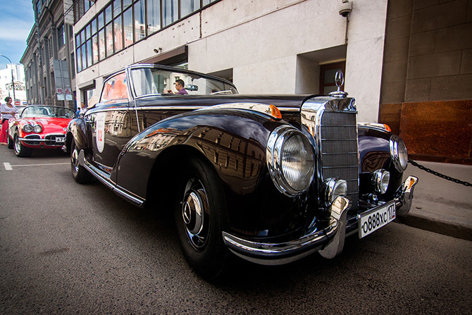 Красивые ретро-автомобили на L.U.C Chopard Classic Weekend Rally (50 фото) Красивые ретро-автомобили на L.U.C Chopard Classic Weekend Rally (50 фото)