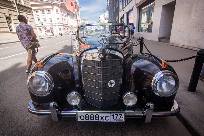Красивые ретро-автомобили на L.U.C Chopard Classic Weekend Rally (50 фото) Красивые ретро-автомобили на L.U.C Chopard Classic Weekend Rally (50 фото)