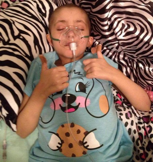 10 000 человек исполнили желание умирающей девочки 10 000 человек исполнили желание умирающей девочки