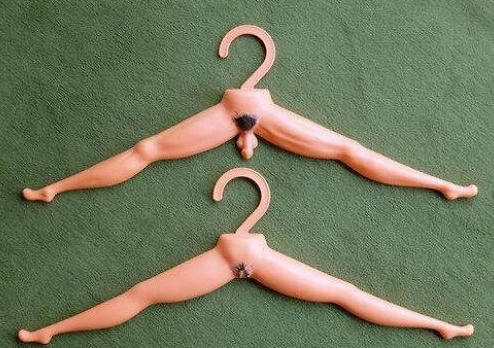 Вешалки для шведских детишек