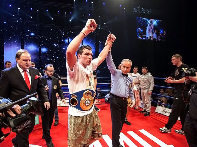 Бокс. Григорий Дрозд нокаутировал Жереми Уанна и защитил титул чемпиона Европы