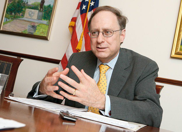 Замгенсека НАТО: Россия теперь наш противник