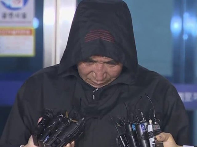 Сбежавший от правосудия хозяин затонувшего и унесшего жизни более 300 человек "Сэволя" оказался лидером секты Сбежавший от правосудия хозяин затонувшего и унесшего жизни более 300 человек "Сэволя" оказался лидером секты