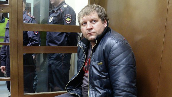 Емельяненко устроили очную ставку с потерпевшей