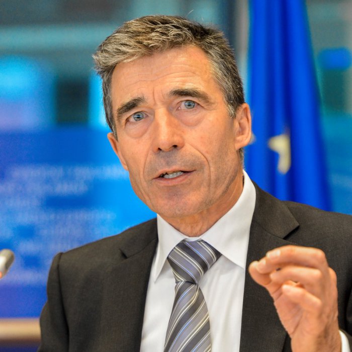 Генсек НАТО призвал членов альянса увеличивать военные расходы