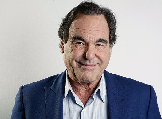 Оливер Стоун призвал не верить сообщениям американских СМИ, обвиняющих Россию в крушении малазийского "Боинга" Оливер Стоун призвал не верить сообщениям американских СМИ, обвиняющих Россию в крушении малазийского "Боинга"