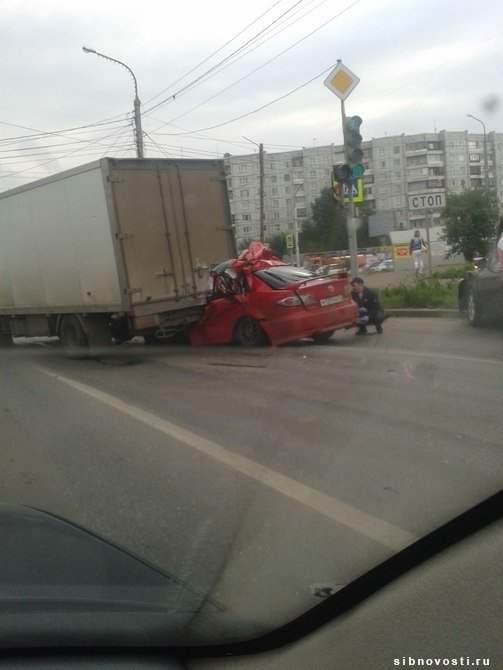 Очередная страшная авария в Красноярске снова унесла жизни двух девушек