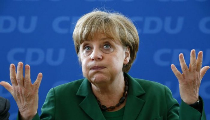 Россия в ответ на санкции ЕС может запретить импорт автомобилей и одежды