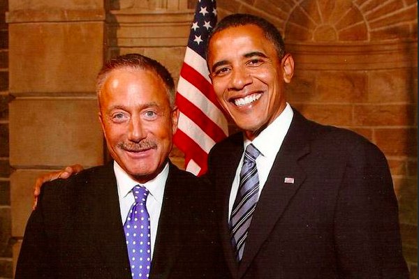 Финансист Обамы, гей-активист Терри Бин, обвинен в насильственной "содомии третьей степени"