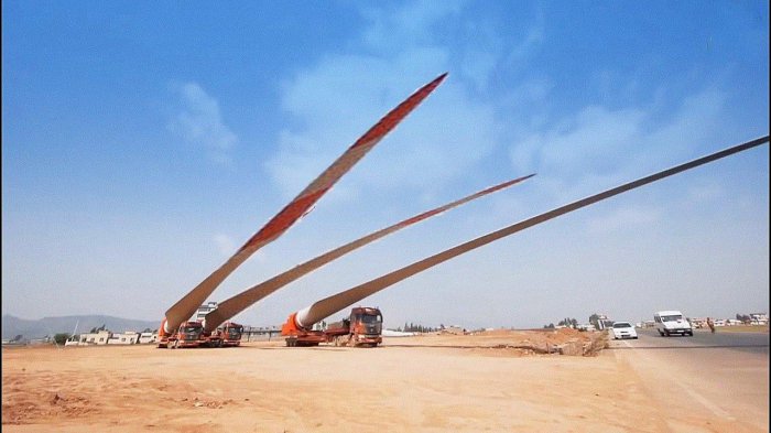 Перевозка огромных лопастей ветровых турбин!